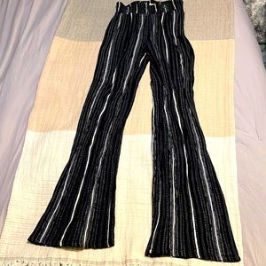 Bohemian/linen style high waisted pants. Sky & Sparrow brand. Size S.